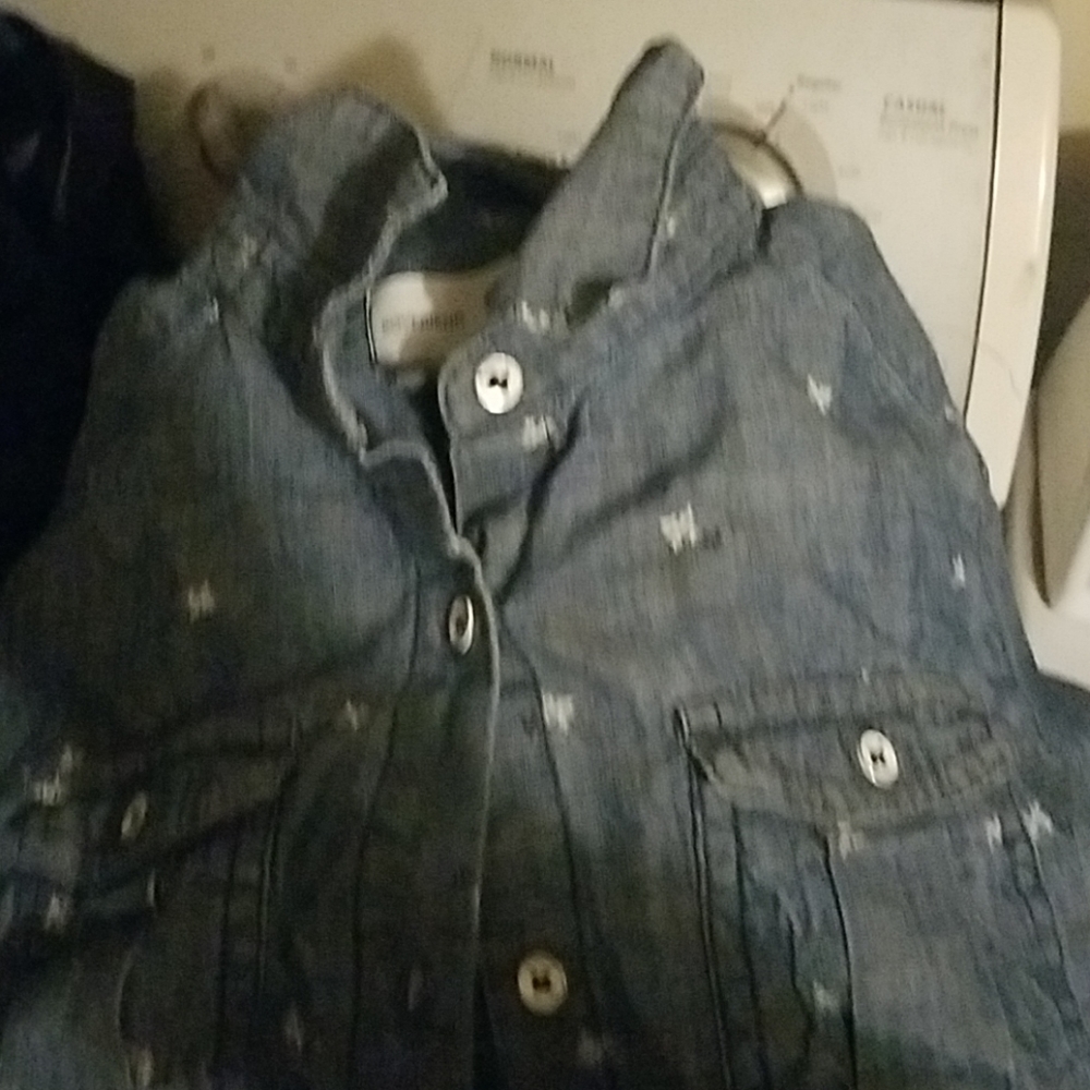 Shirt - Picture 2 of 3